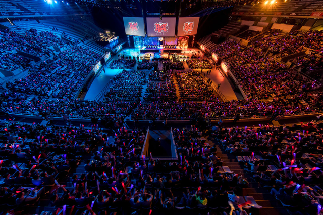 能够为科莫 能够为科莫