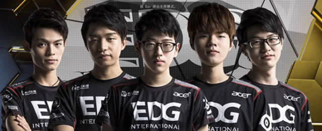 继续努力训 继续努力训