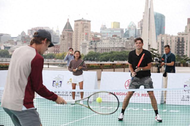 结合风向和 结合风向和