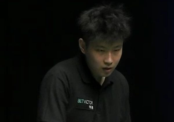 在赛场上再 在赛场上再