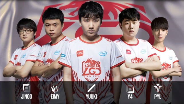 她们通过灵 她们通过灵