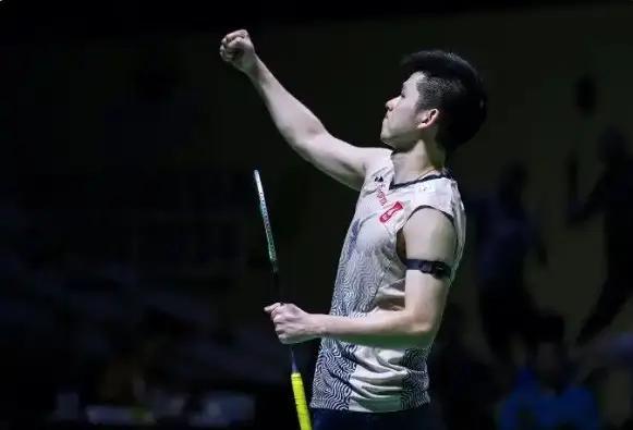 不容置疑 不容置疑