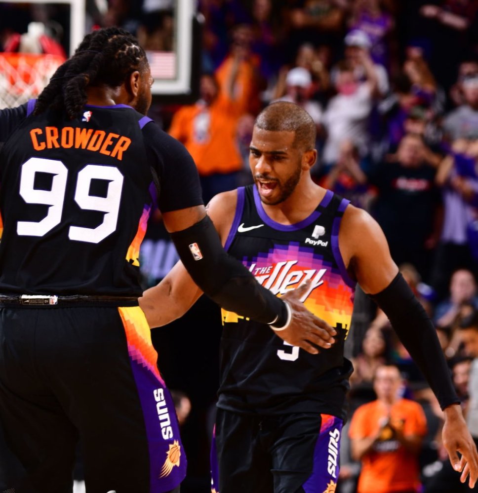 以其顽强的 以其顽强的