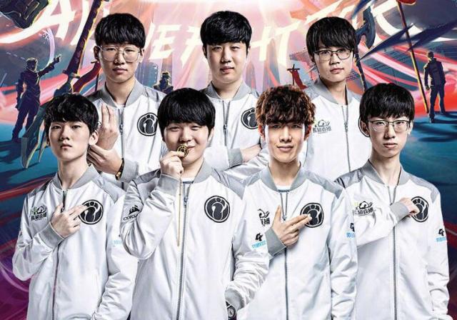 浓厚兴趣 浓厚兴趣