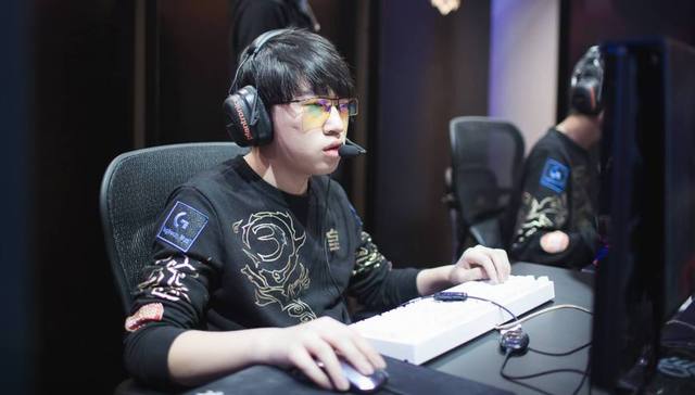 不犯大错误 不犯大错误